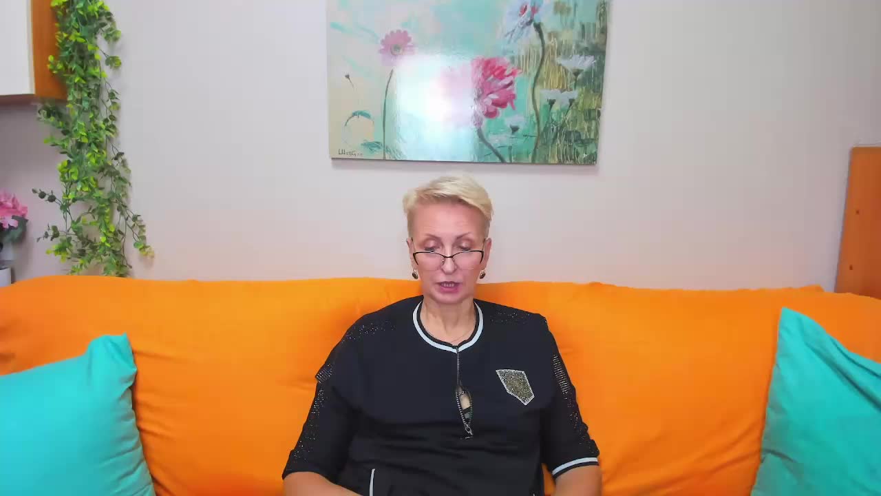 iamyourdream89 Live Sex November 18, 2025