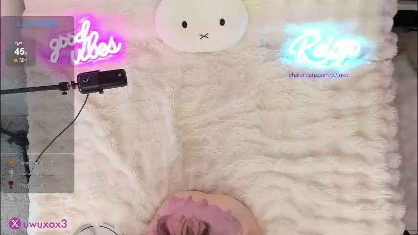 uwuxo Live Sex December 13, 2025