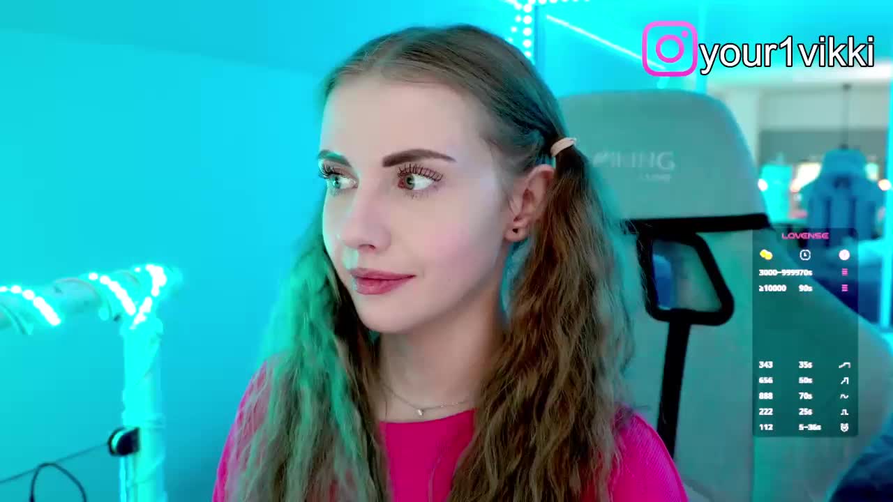 VikkiExtraCheese Live Sex 2025.11.17