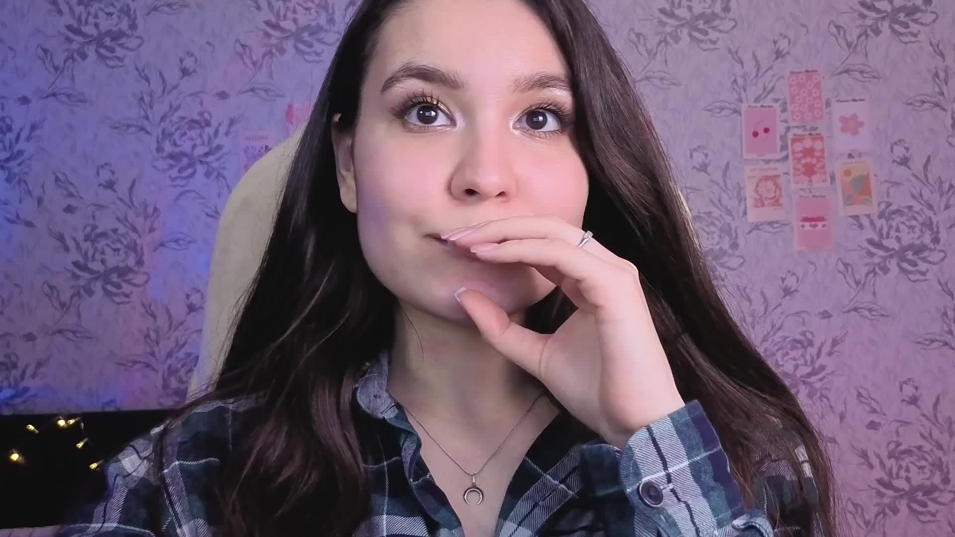 annie-fleur Live Sex November 17, 2025