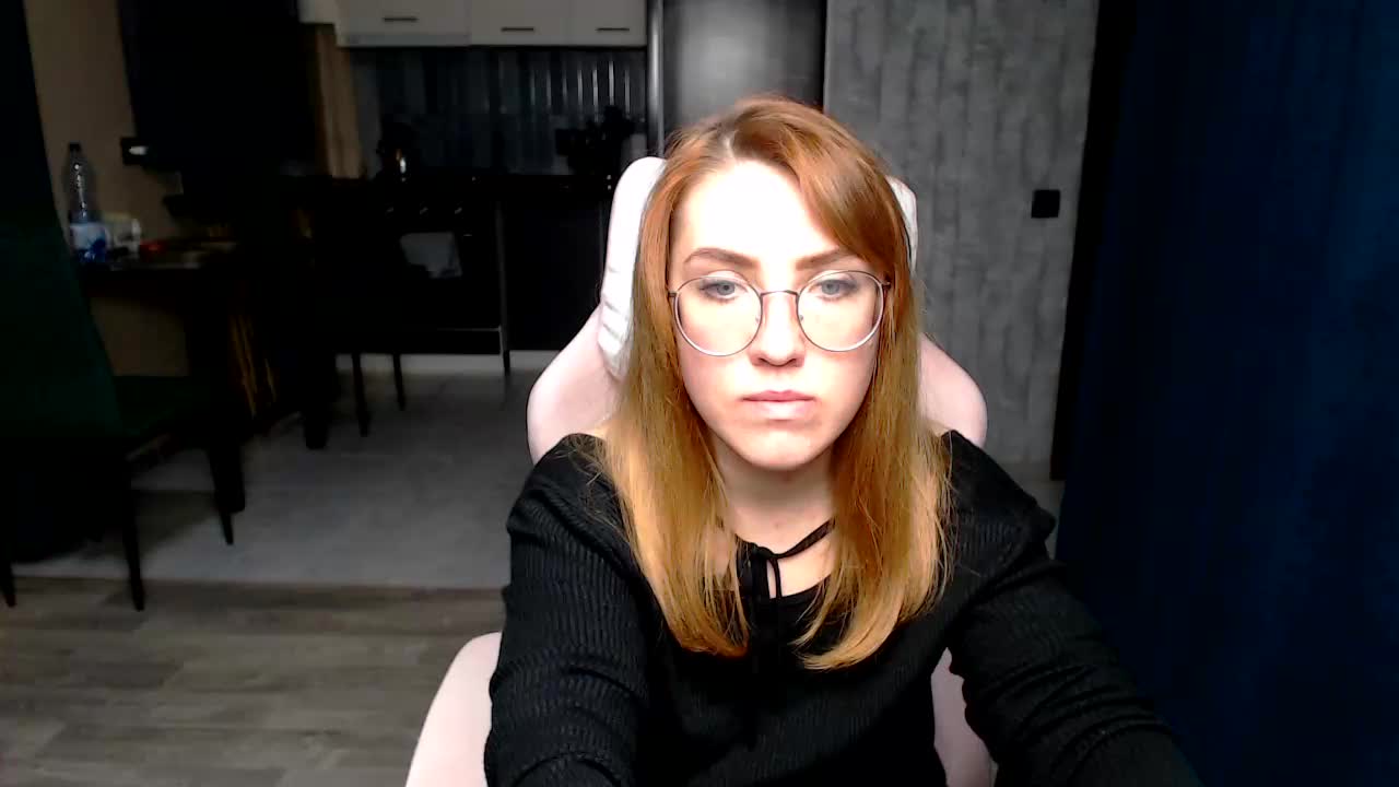 Regimasmile Live Sex December 13, 2025