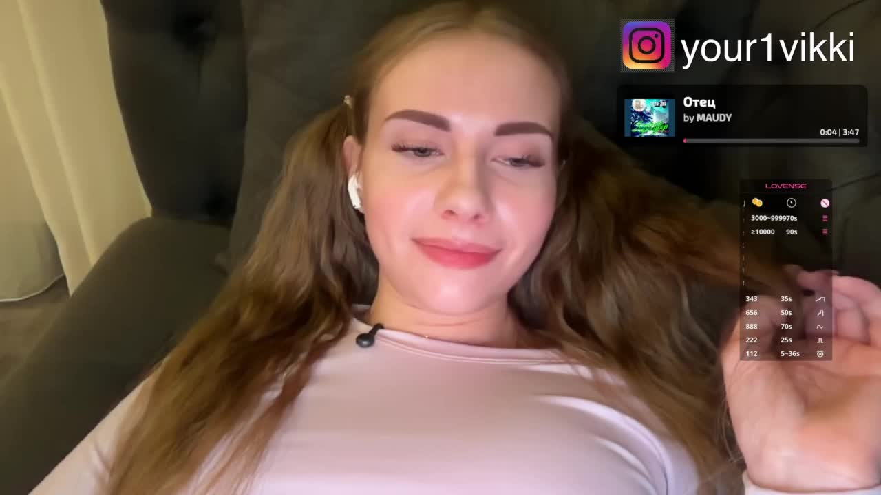 VikkiExtraCheese Live Sex 2025.11.18