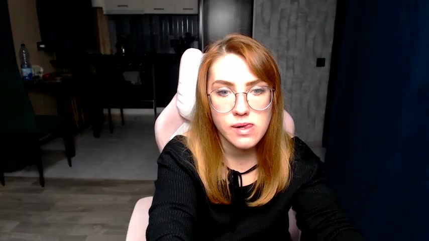 Reginasmilee Live Sex December 17, 2025