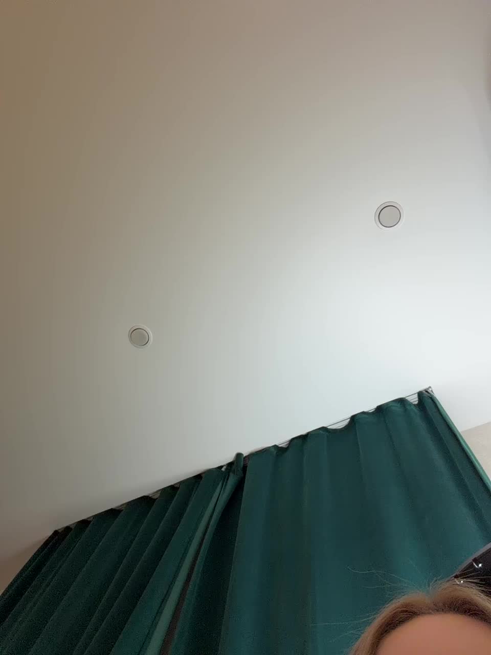 Ellidi Live Sex December 13, 2025