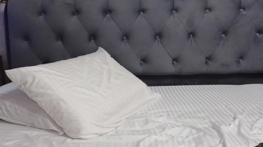 Strip-Lady Live Sex December 13, 2025