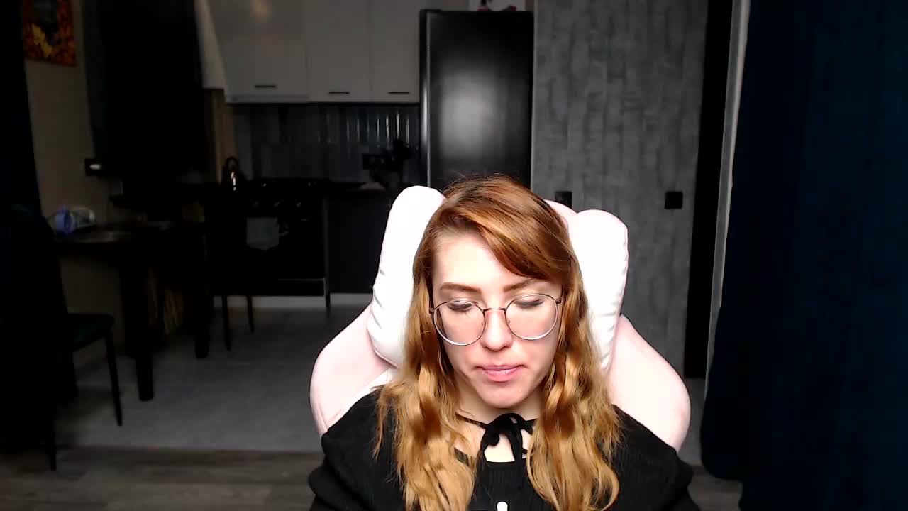 Regimasmile Live Sex December 13, 2025