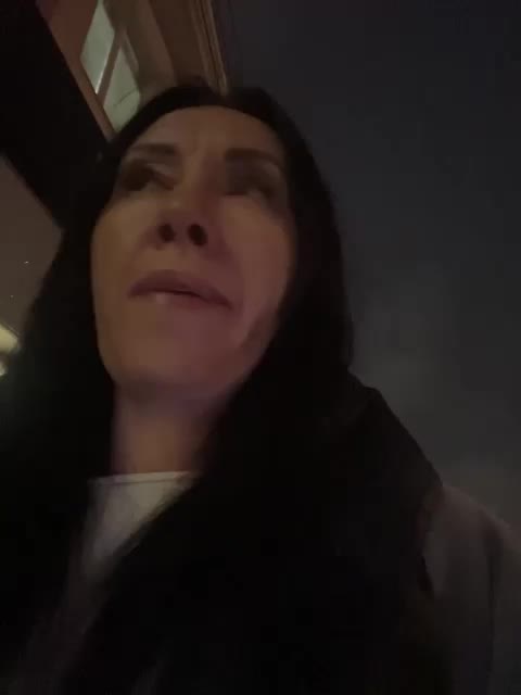Karolina_Milf Live Sex December 13, 2025