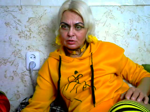 Gardener_of_Illusions Live Sex November 18, 2025