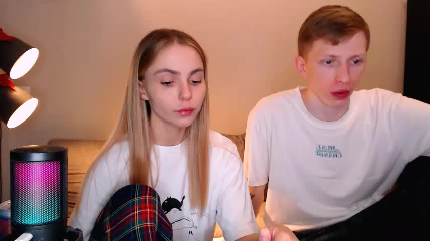 juliaanddima Live Sex December 15, 2025