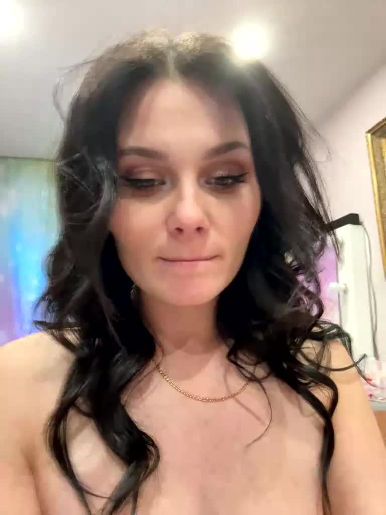 _Milashka_ Live Sex December 17, 2025