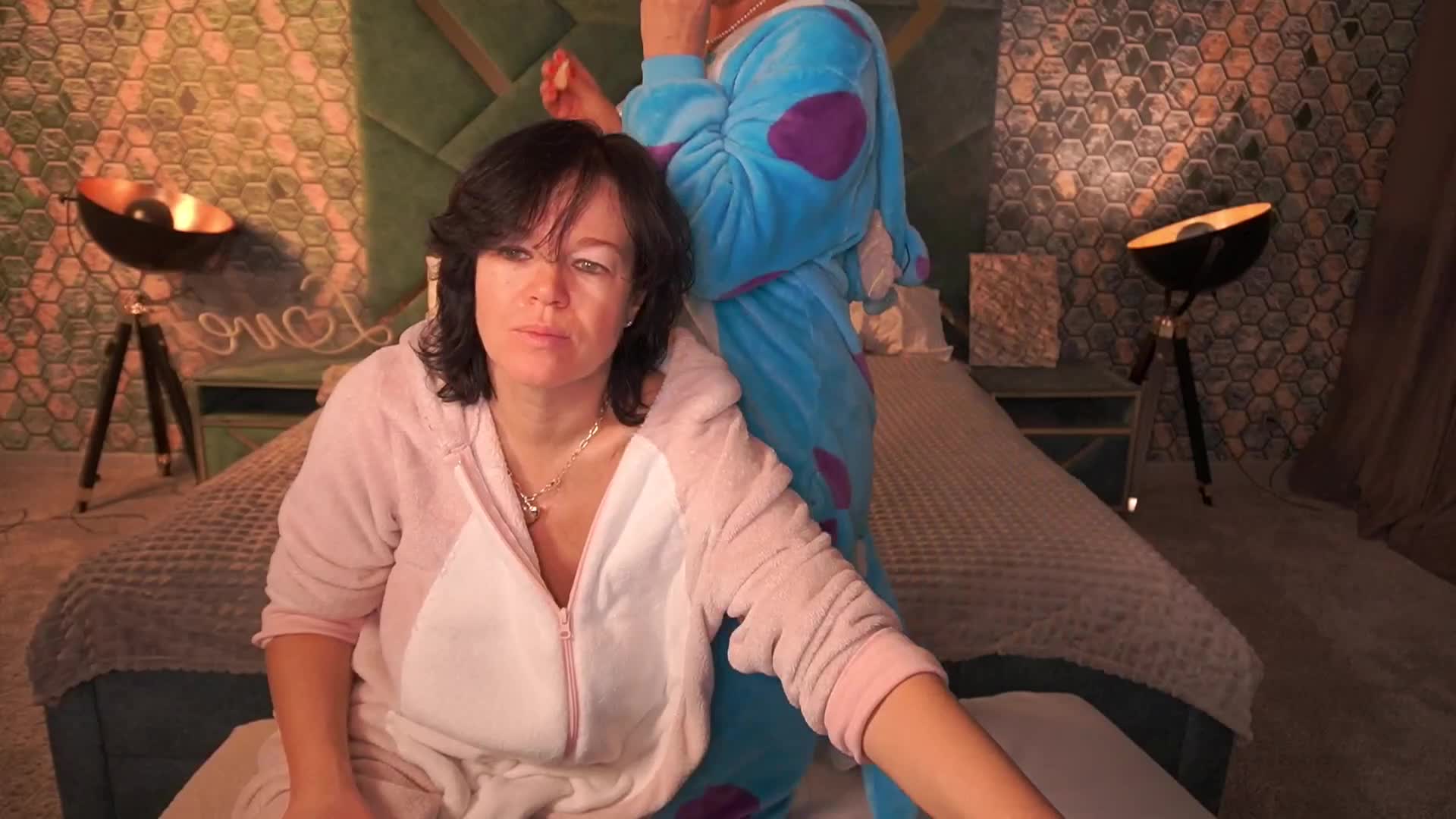 PleasureWeCouple Live Sex December 18, 2025