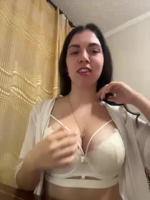 Vika19981 Live Sex December 14, 2025