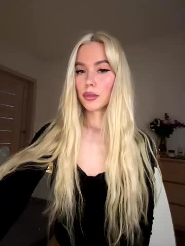 xDinnax_2025-11-18_08-18-04_506 Live Sex November 18, 2025