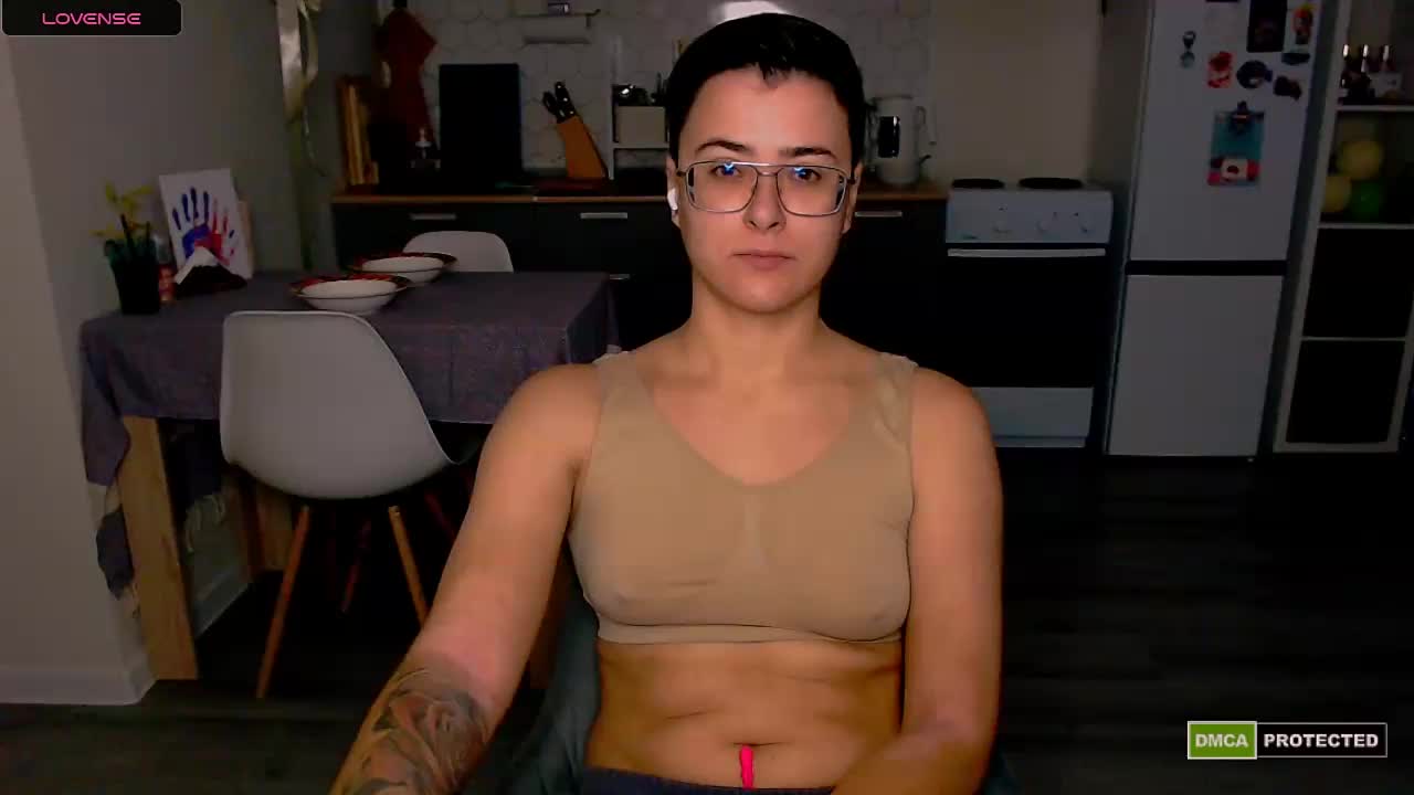 Sashanotfound Live Sex November 18, 2025