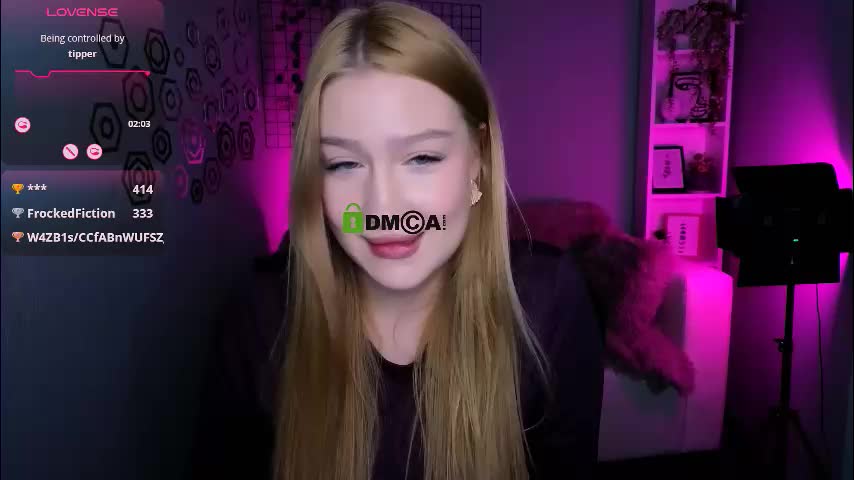 playful_sophie Live Sex December 17, 2025