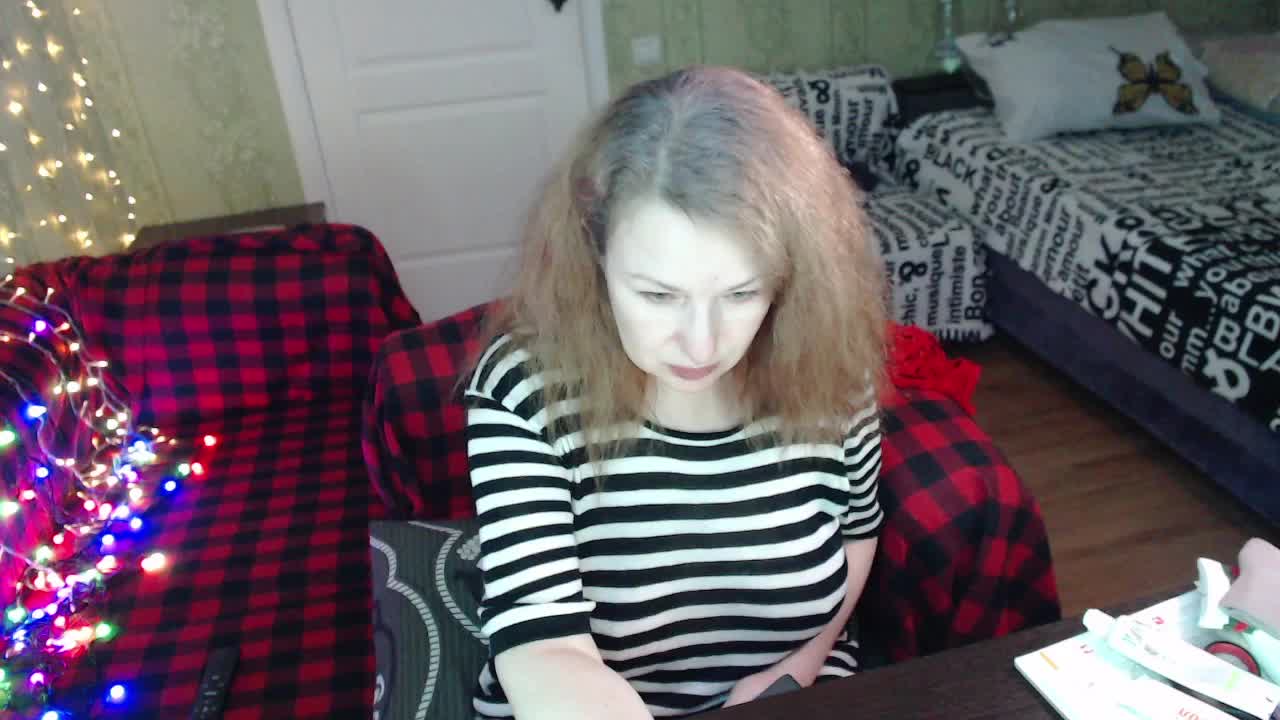 MeganIris Live Sex December 14, 2025