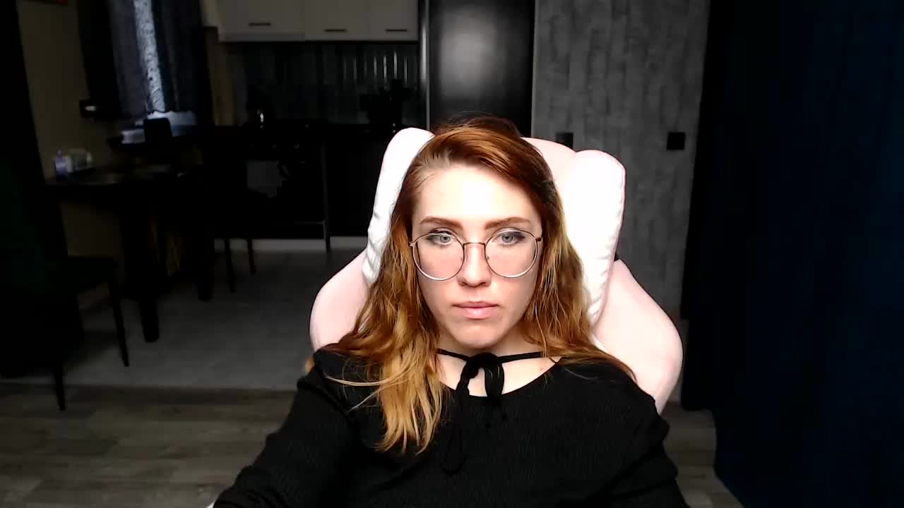 Regimasmile Live Sex December 13, 2025