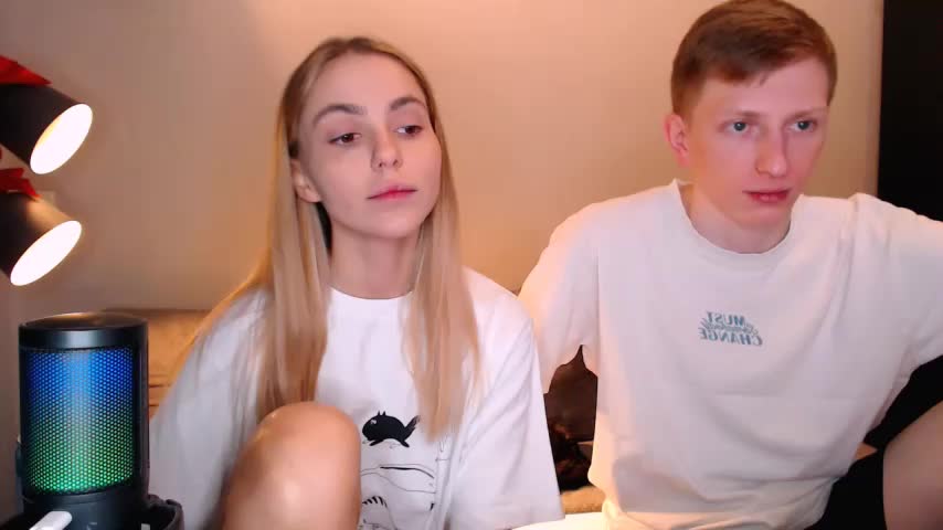 juliaanddima Live Sex December 15, 2025