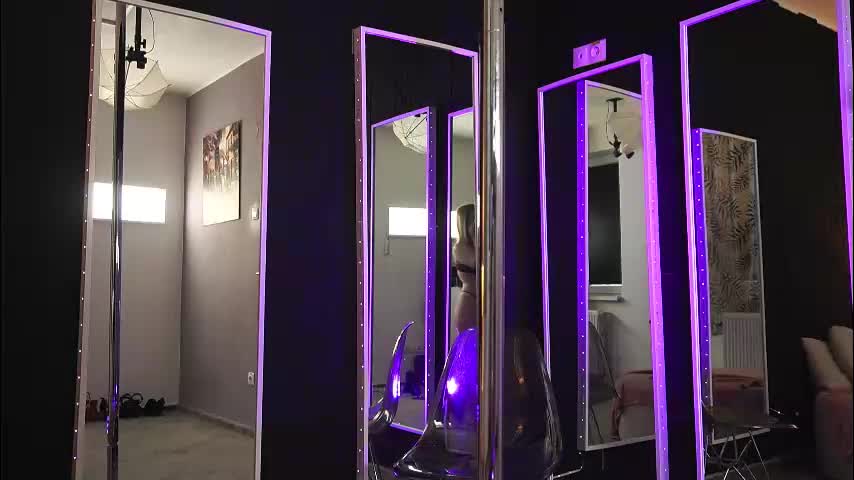 alexiss_texxxas Live Sex December 13, 2025