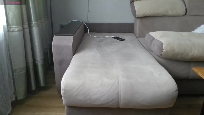 Milaa1998 Live Sex December 14, 2025