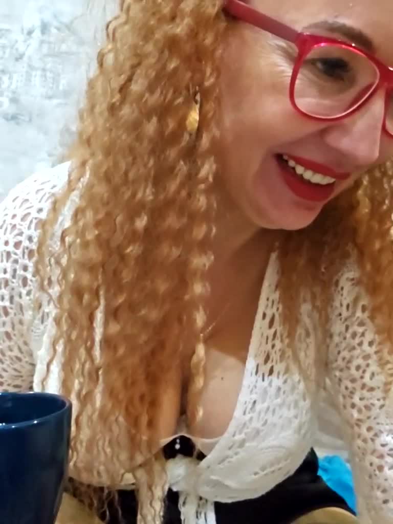 Pink-Lips Live Sex December 13, 2025