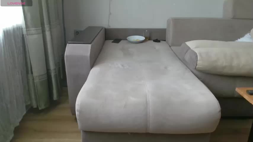 Milaa1998 Live Sex December 14, 2025