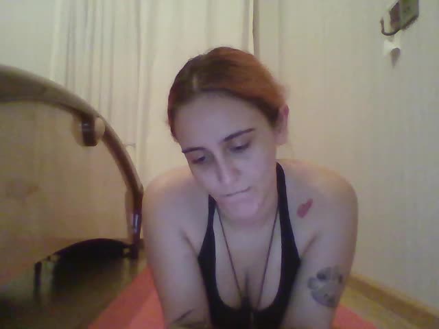 Hotredhead01 Live Sex December 13, 2025