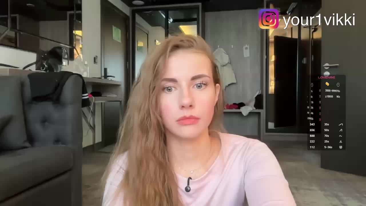 VikkiExtraCheese Live Sex 2025.11.18