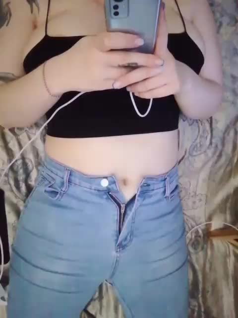 -Tiffany- Live Sex December 15, 2025