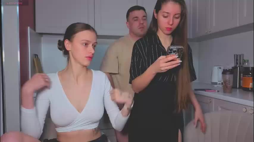 ihavepaws33 Live Sex December 13, 2025