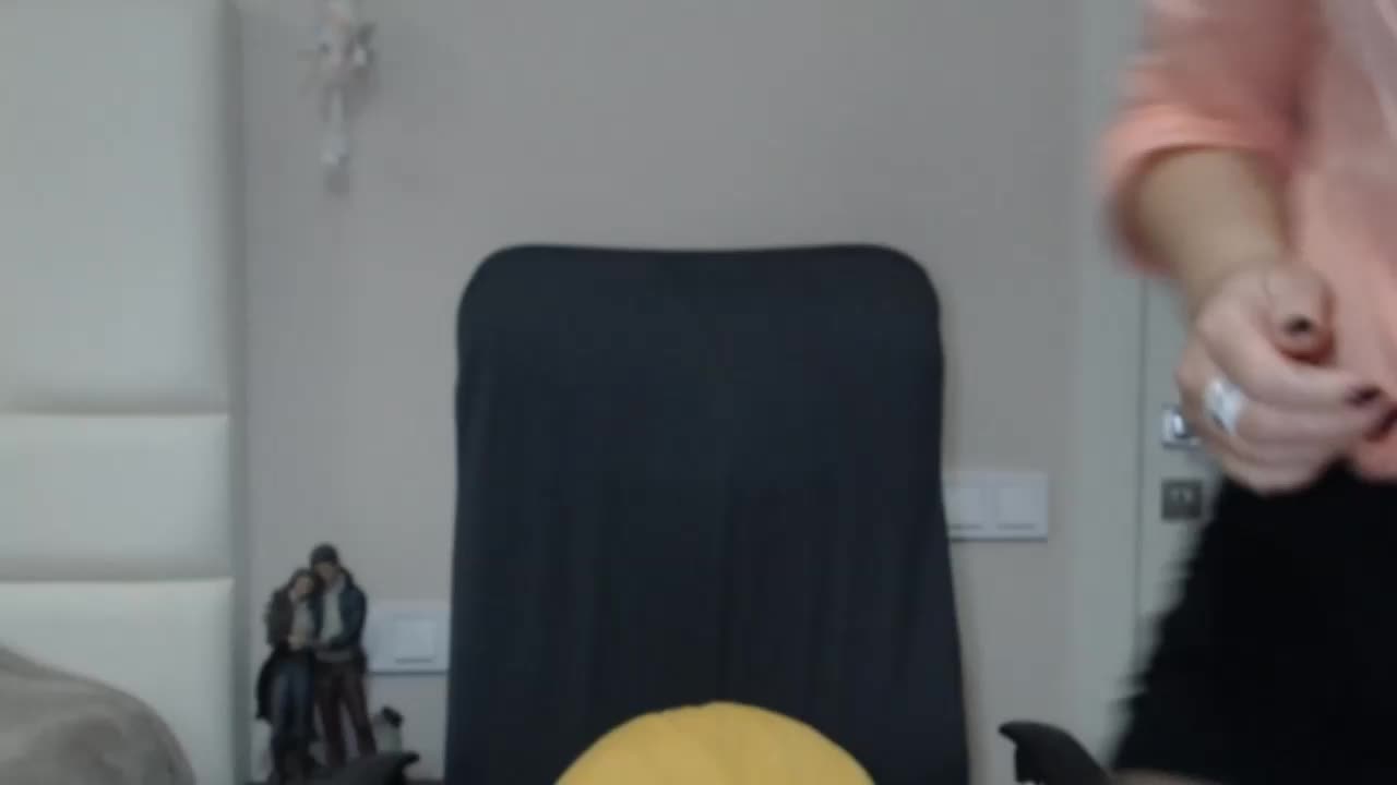 aniutkamau Live Sex November 19, 2025