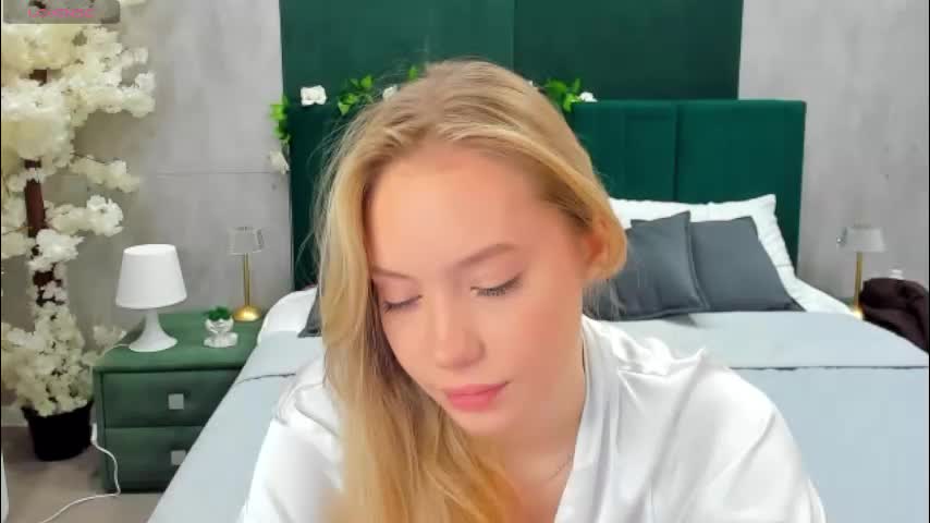 melanie_ryer Live Sex December 13, 2025