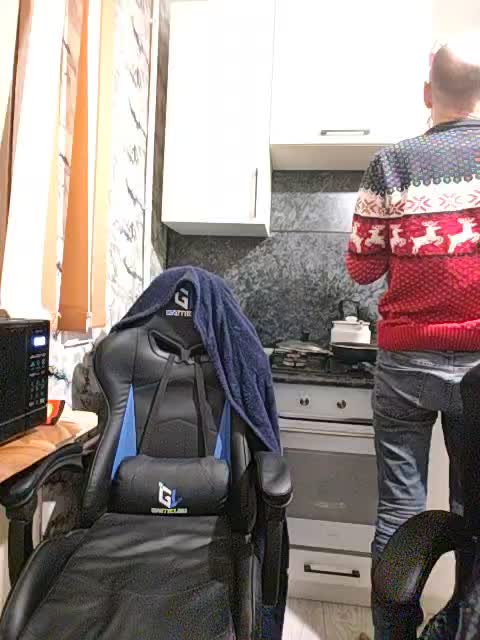 Innokentiy449 Live Sex December 13, 2025