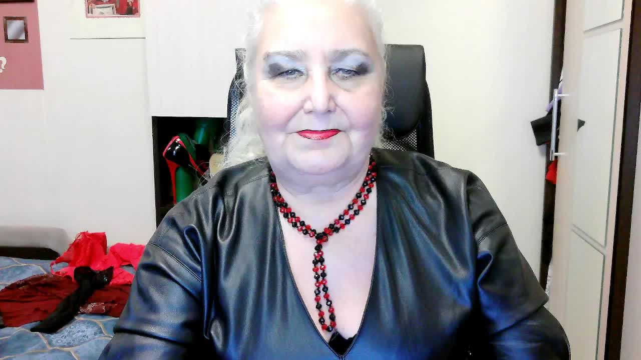 GrannyWants Live Sex December 15, 2025