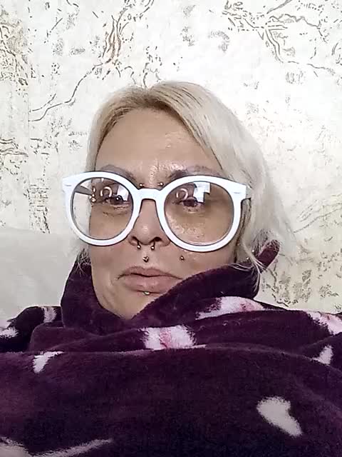 GardenerofIllusions Live Sex November 19, 2025