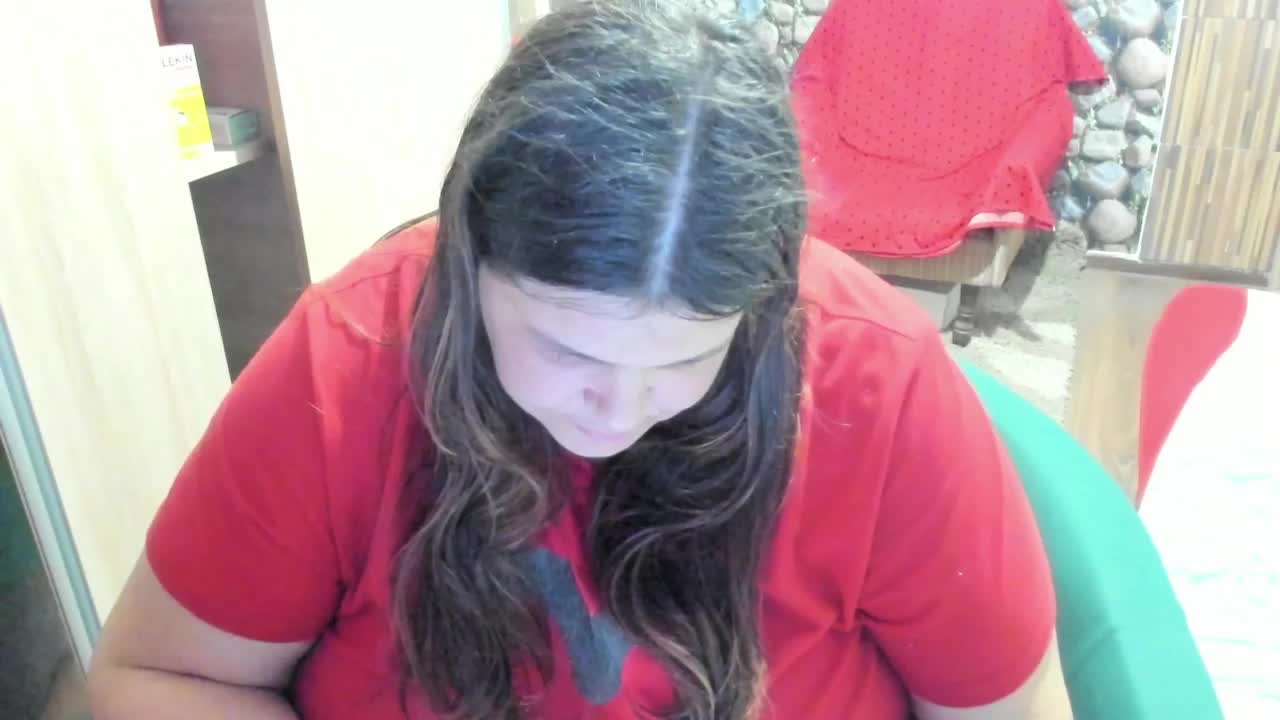 Ionysexylips69 Live Sex December 15, 2025