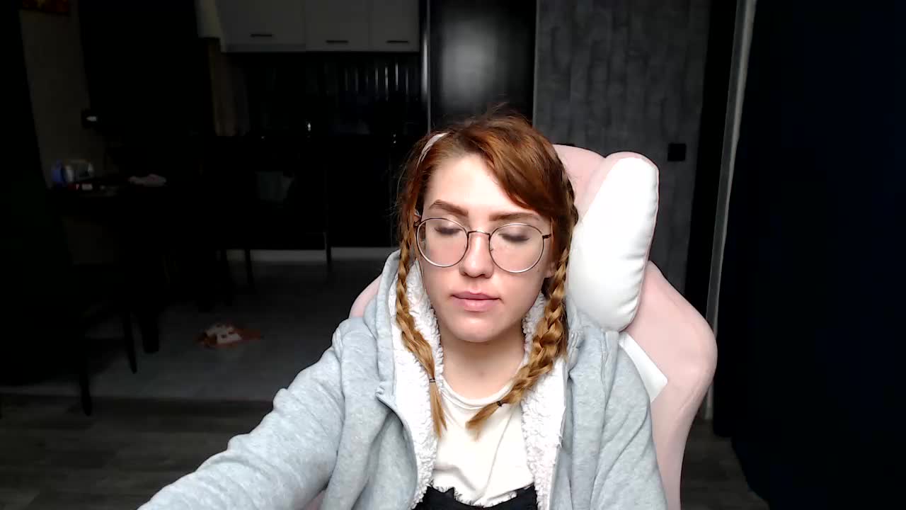 Regimasmile Live Sex December 13, 2025