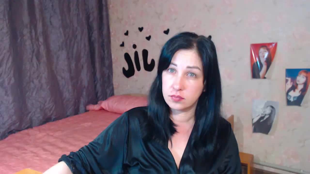 JillStevens Live Sex December 17, 2025