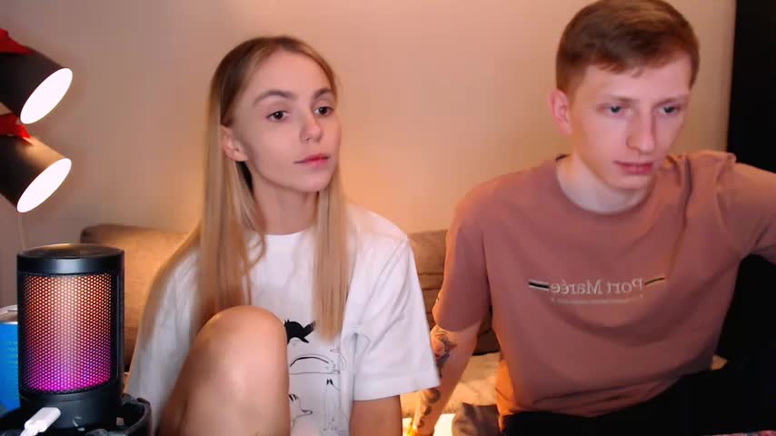juliaanddima Live Sex December 15, 2025