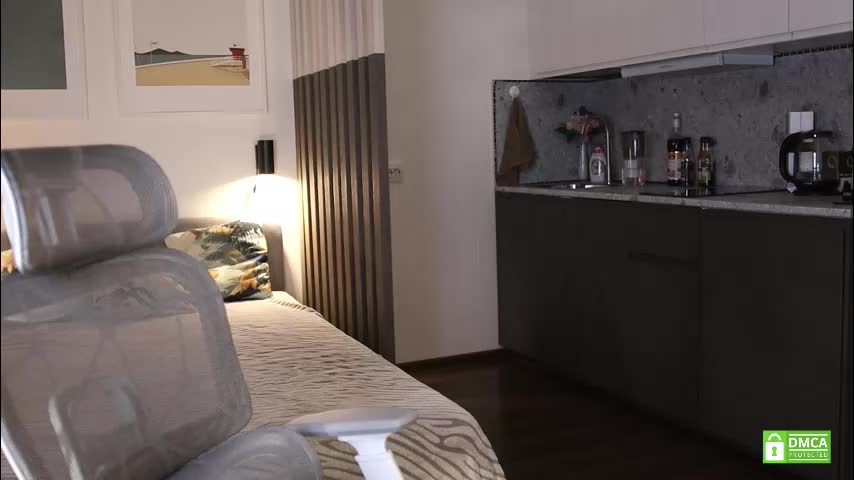 _whoareu_ Live Sex December 13, 2025