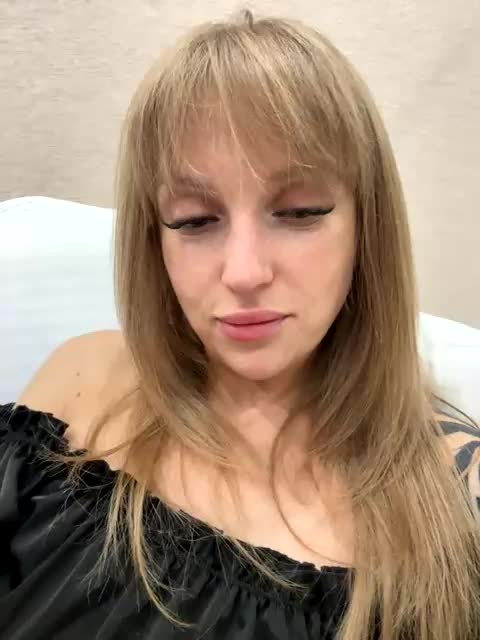 Mariana123z Live Sex December 13, 2025