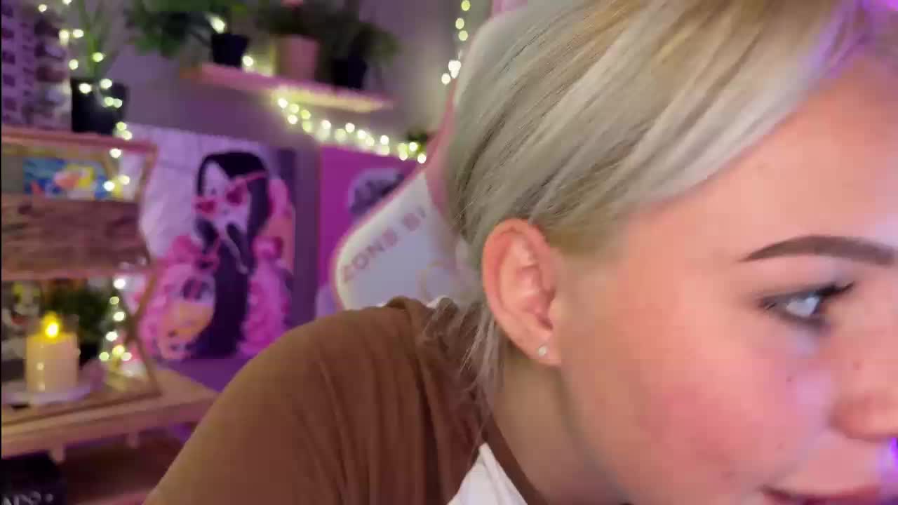 dikidii Live Sex December 12, 2025