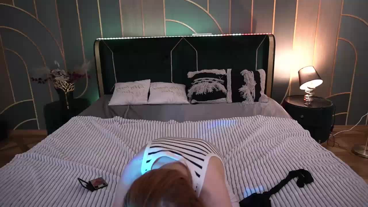 LunaLicks Live Sex 2025.11.21