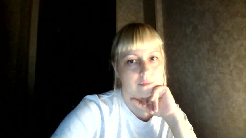 krisss2016 Live Sex December 12, 2025