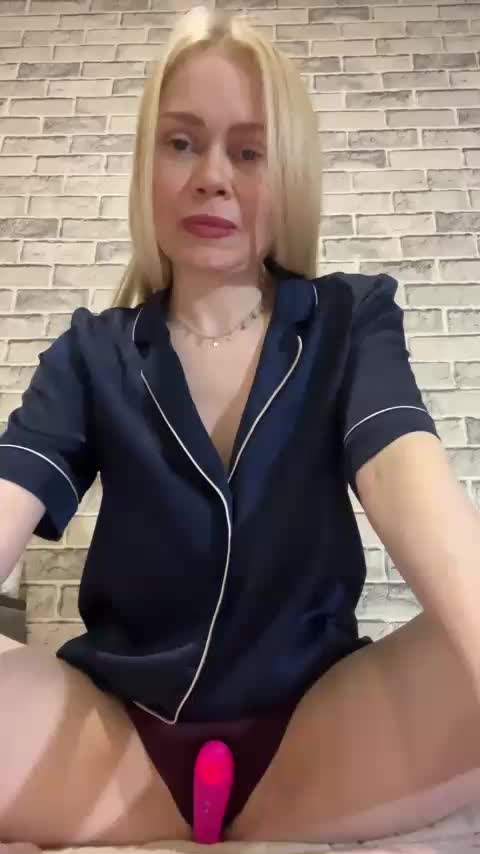 MirandaNow Live Sex December 14, 2025