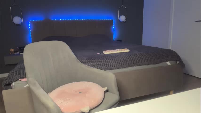 kristy_saint Live Sex December 13, 2025