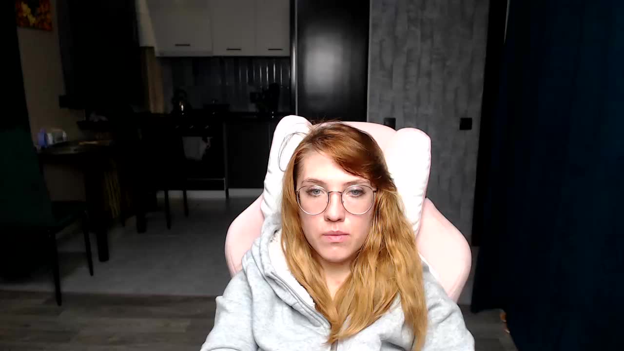 Regimasmile Live Sex December 13, 2025