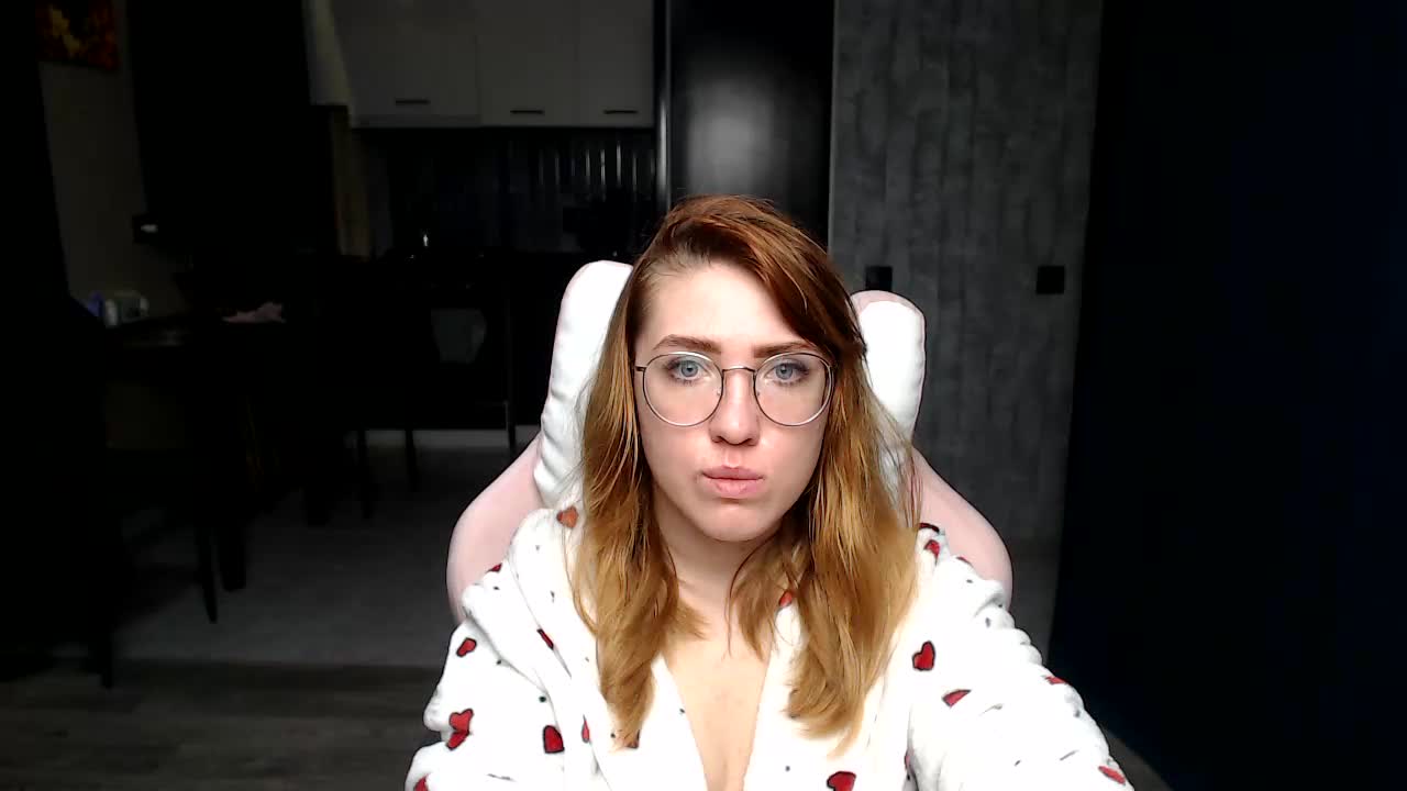 Regimasmile Live Sex December 13, 2025