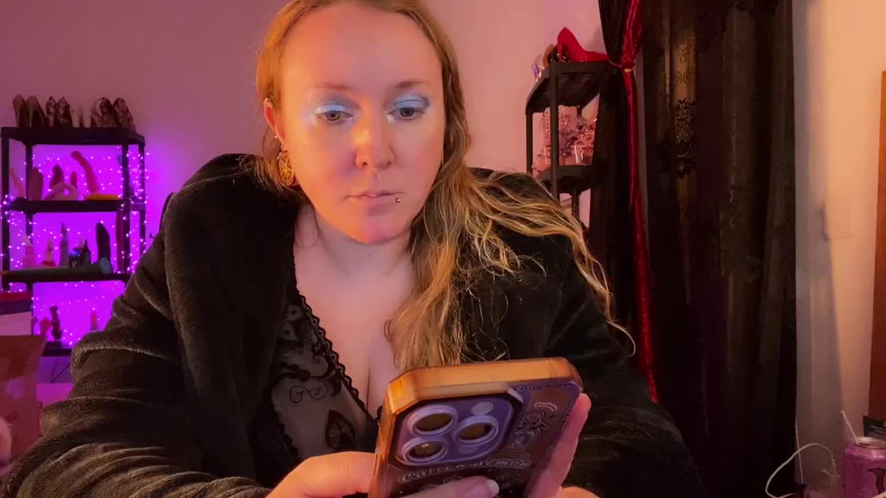 NylonQueen Live Sex December 13, 2025