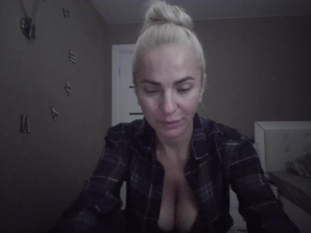 annamari1563 Live Sex December 14, 2025